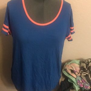 LuLaRoe Classic baseball tee